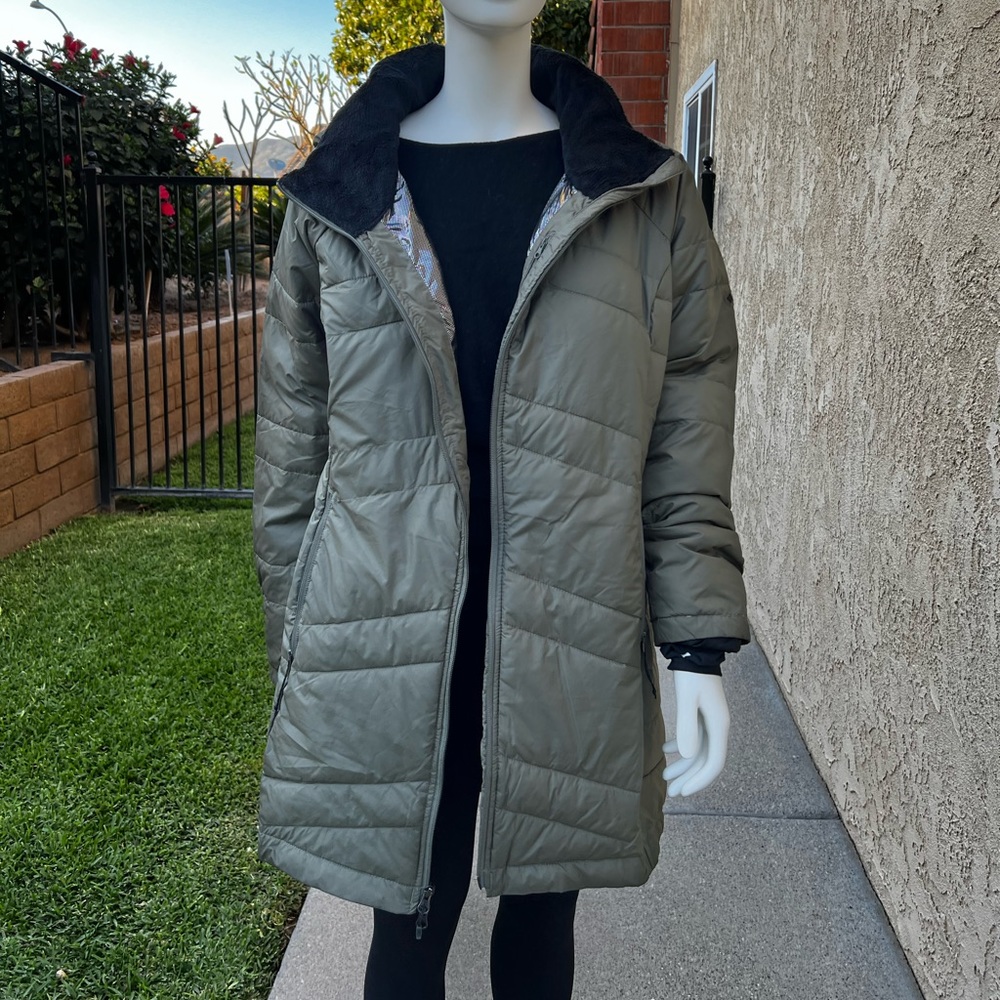Columbia sportswear company / women puffer long jacket - Picture 6 of 8
